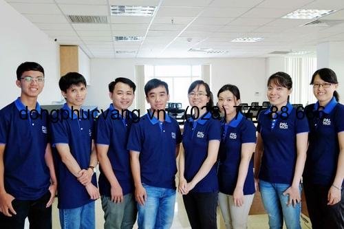 áo thun cổ trụ màu xanh đen